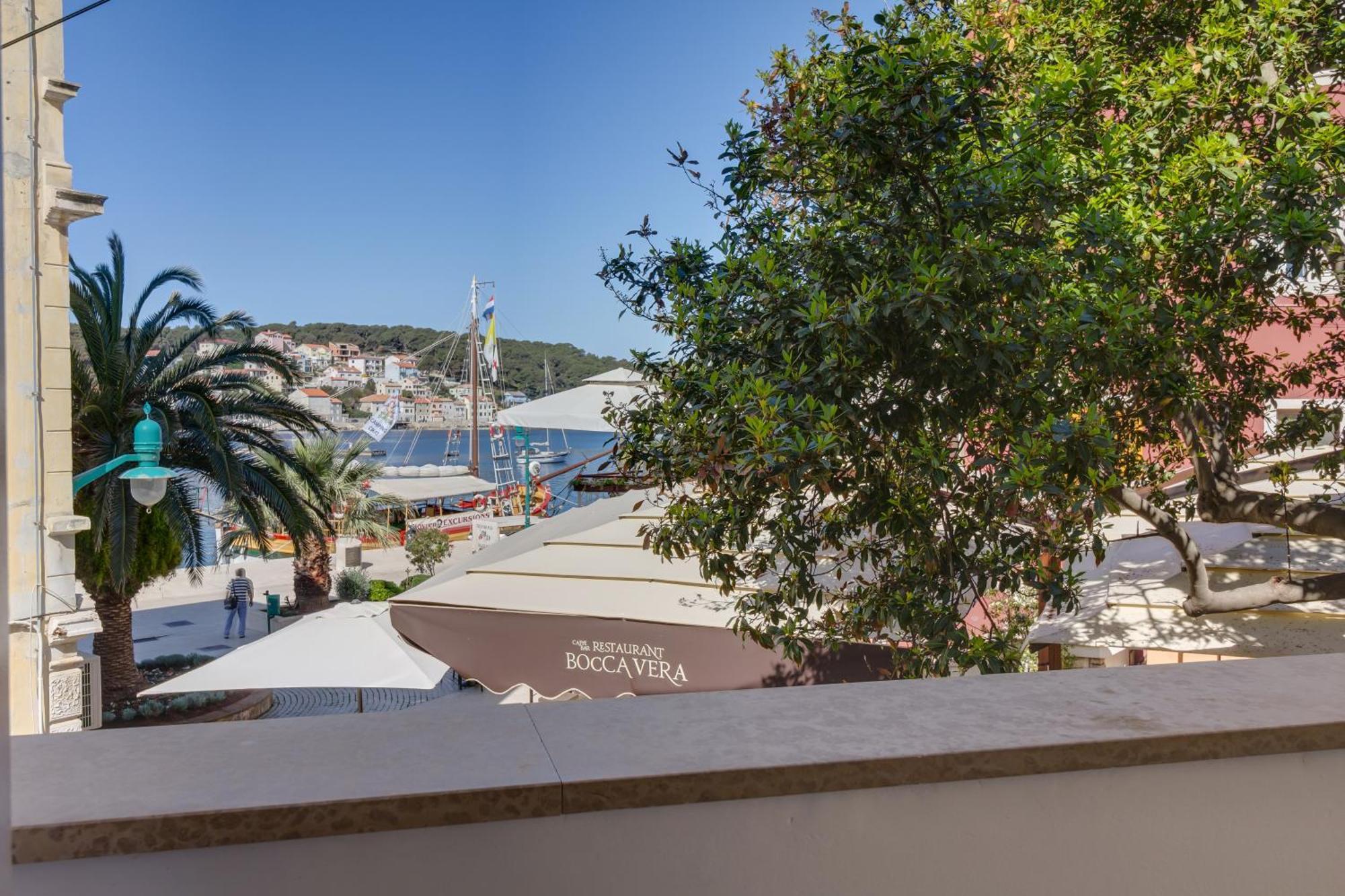 Apartments Mandarina Mali Lošinj Szoba fotó